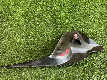 Уголок жабо